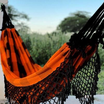 Rede De Descanso Confortável Lazer Cor Laranja E Preto