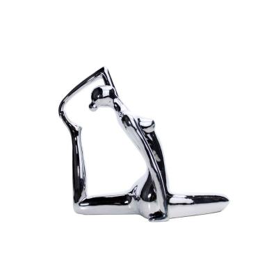 Escultura Yoga Prata Em Porcelana Pose Rei Pombo 22x20cm