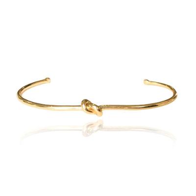 Bracelete Fino Com Nó Folheado Em Ouro 18K