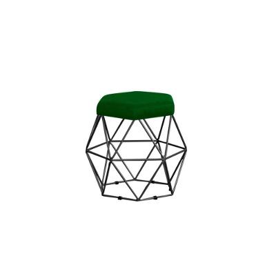Puff Decorativo Onix Com Armação Preto Para Sala Em Suede