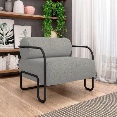 Poltrona Decorativa Sala De Estar Polatsk Base Industrial De Ferro Bouclê Cinza G33