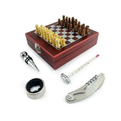 Kit Vinho Luxo Estojo Madeira 4 Peças Saca Rolha Jogo Xadrez