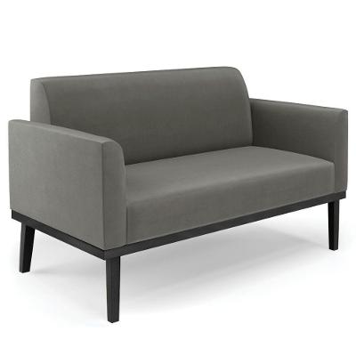 Sofá Namoradeira Base Madeira Preto Maressa Suede Grafite