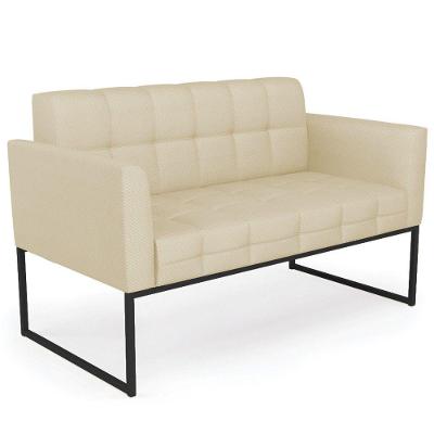 Sofá Namoradeira Base Industrial Preto Ana Veludo Luxo Off White