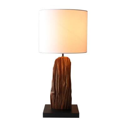 Abajur / Luminária De Mesa O'thentique Modelo Rousilique De Madeira