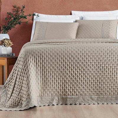 Kit Cobre Leito Colcha Bouclê Queen Laise Bordada Micropercal 200 Fios 3 Peças - Bege Taupe