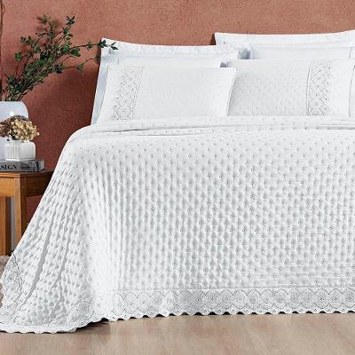 Kit Cobre Leito Colcha Bouclê Casal Padrão Laise Bordada Micropercal 200 Fios 3 Peças - Branco Neve