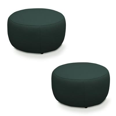 Kit 2 Puffs Decorativos Mariele Sala De Estar Pés Em Madeira Couro Verde Musgo G88 - Gran Belo
