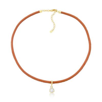 Colar De Couro Natural Caramelo Com Ponto De Luz Revestido Em Ouro