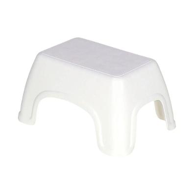 Banco Infantil Tramontina Catty Em Polipropileno Cor:branco