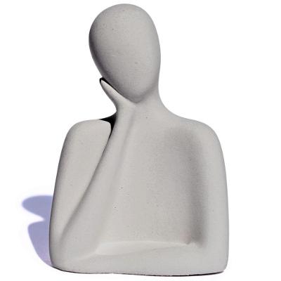Estátua Artesanal Família Pai 9 Cm Em Cimento Cinza