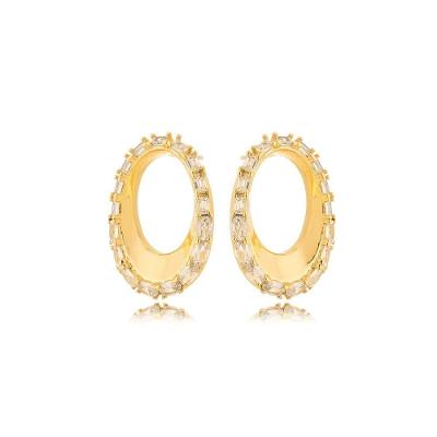 Brinco Oval Com Borda Cravejada Banhada A Ouro 18k
