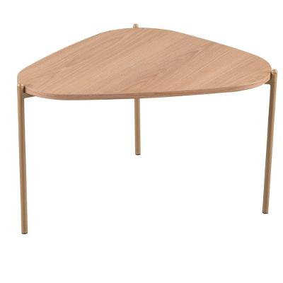 Mesa De Centro Orgânica Artesano 59 Cm (largura) Em Mdp Hanover (mel) E Pés Em Aço Dourado
