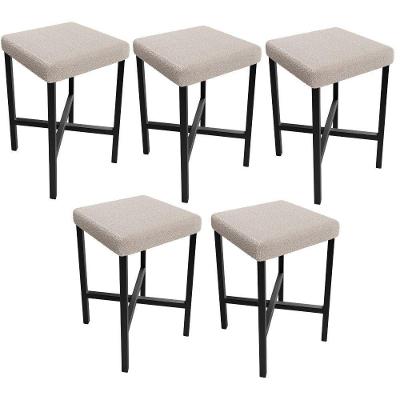 Kit 05 Banquetas Baixa Bar Cozinha Sala De Jantar Preto Stella L02 Bouclê Creme - Lyam Decor
