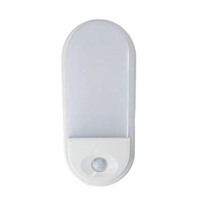 Luminária Tartaruga Com Sensor De Presença Embu Led Branca - 15w - 6500k Luz Branca