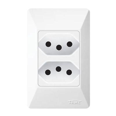 2 Tomadas 2p+t 10a Distanciadas Sistema Externo Fame 1047 Branco 220V