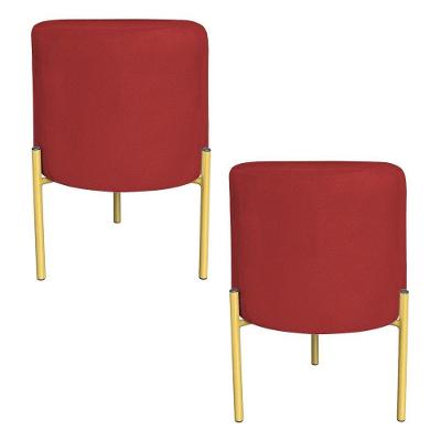 Kit 2 Puffs Decorativo Soren Suede Vermelho Pés De Ferro Dourado - Pallazio