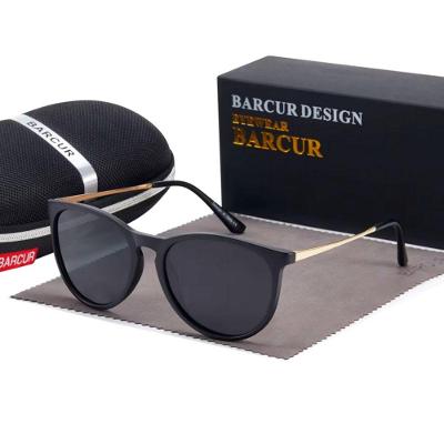 Óculos Feminino Clássico Lente Polarizada Design Titanium Uv400 Preto Dourado