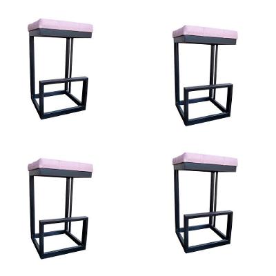 Kit 04 Banquetas Londres Base De Ferro Sued Rosa Bebê D'classe Decor