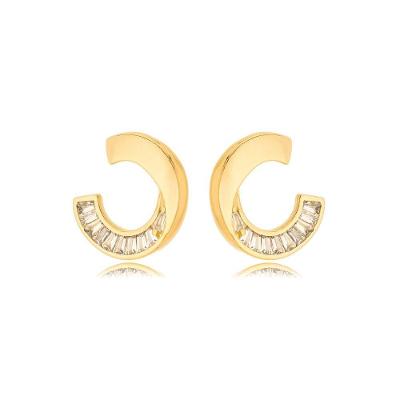 Brinco Meio Circulo Cravejado Banhado A Ouro 18k
