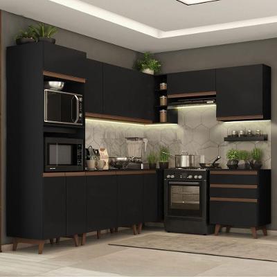 Cozinha Completa de Canto com Armário e Balcão Preto