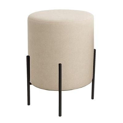 Puff Orgânico Boucle Thor Com Pés De Ferro Preto Bege