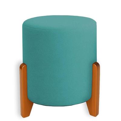 Puff Orgânico Boucle Thor Com Pés De Madeira Azul Turquesa