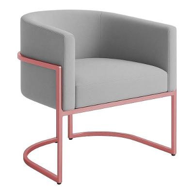 Poltrona Decorativa Luana Boucle Com Pés De Ferro Rosê 7 Decor Prata