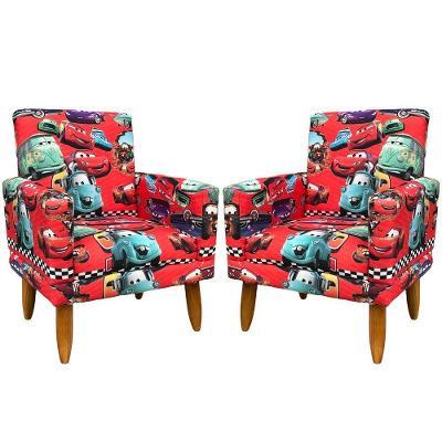 Kit 2 Poltronas Decorativa Infantil Confortável Para Quarto Suede Com Estampa Pés Castanhos