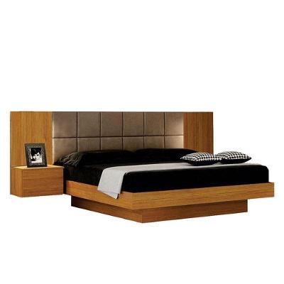 Cama De Casal Braga Queen Size Com Criado E Cabeceira Cinamomo Joli Camurça ? Leifer Móveis