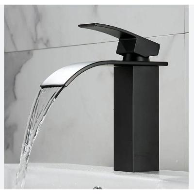 Torneira Banheiro Gourmet Cascata Slim Misturador Monocomando Bica Baixa T103-04 Rosa Gold Luuk Youn Cor:preto
