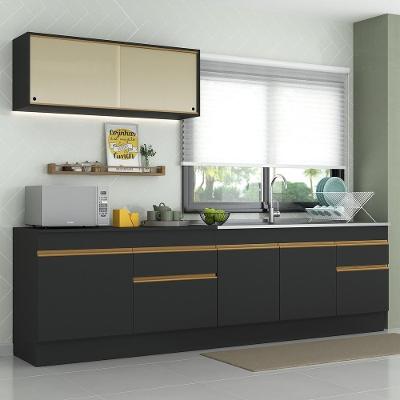 Cozinha Compacta Com Rodapé Com Armário E Balcão Preta