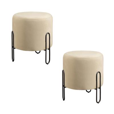 Conjunto - 2 Puffs Banqueta Mali Luxo Base Metálica Preta Veludo Bege Claro