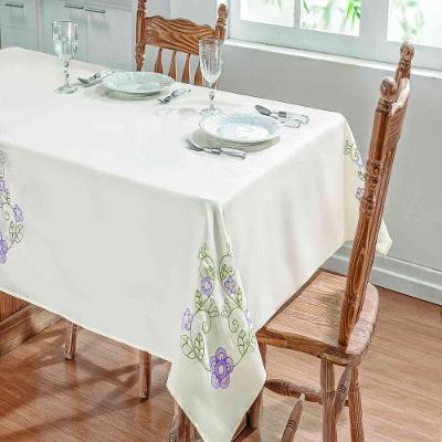 Toalha de Mesa Retangular 8 Lugares Dália Guga Tapetes