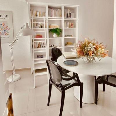 Mesa De Jantar Cone 110 Cm Tampo De Vidro Laca Branca Branco