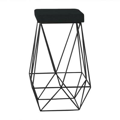 Banqueta Decorativa Kathy Base Preta Veludo Preto Gran Belo