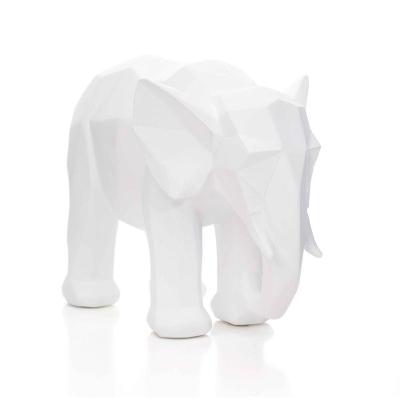 Escultura Elefante Em Poliresina Branco 15x20x9cm