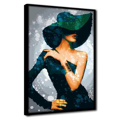 Quadro Decorativo 1 Peça 40x60 Mulher Elegância E Glamour Titulo Moldura Preta