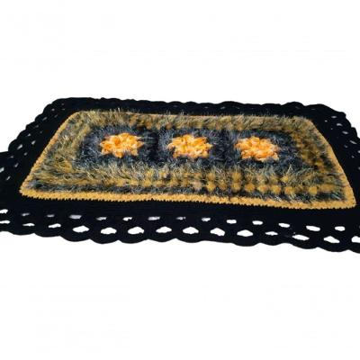 Tapete De Crochê Luxo Amarelo E Preto Artesanal.