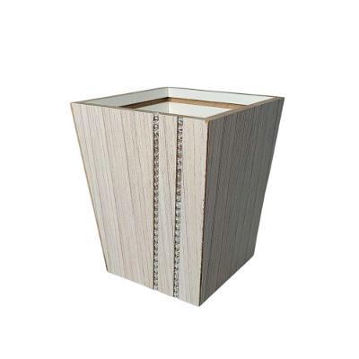 Vaso Em Mdf Com Strass (12x12x14) Claro
