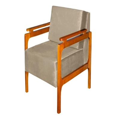 Poltrona Decorativa Yasmin Luxo Dora Bela Cor .0119