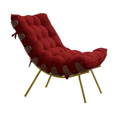 Poltrona Abel Base de Madeira Dourada Veludo Vermelho