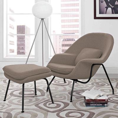 Poltrona Womb Chair Com Puff Base Preta Linho Bege Cor Bege