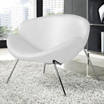 Poltrona Trevo Couro Natural Branco Base Cromada Cor Branco