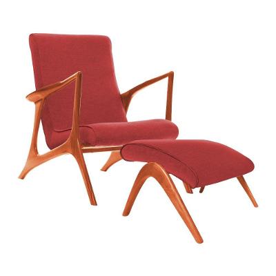 Poltrona Mona Plus Vk Anos 50 Suede Vermelho Com Puff Cor Vermelho
