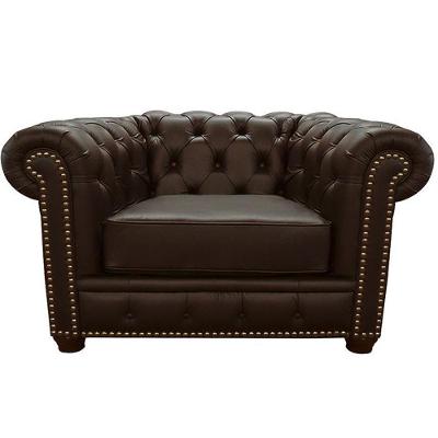 Poltrona Chesterfield com Pés Madeira Couro Capucino
