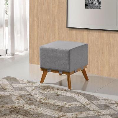 Puff Liso Com Base Madeira D26 Soft Linho Sofatec Prata