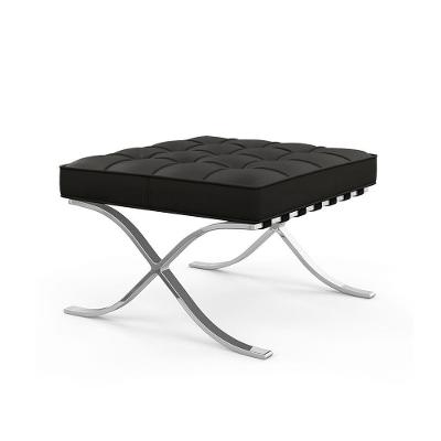 Puff Barcelona Inox Em Couro Natural Preto Cor Preto