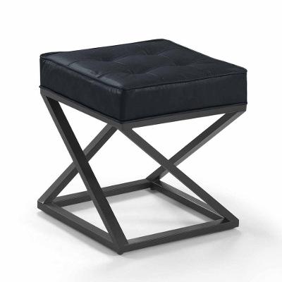 Puff Cubo Metálico Torcido Cor Courino Preto