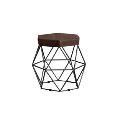 Puff Decorativo Onix Com Armação Preto Para Sala Em Linho